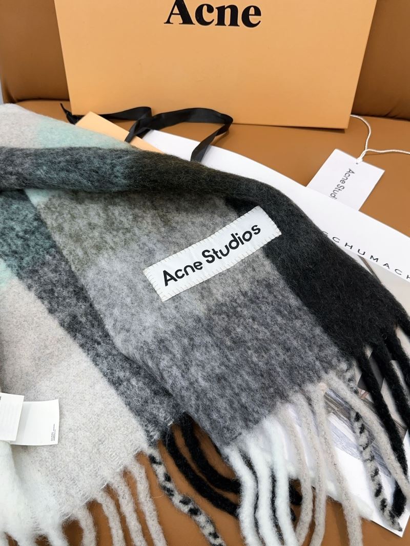 Acne Scarf